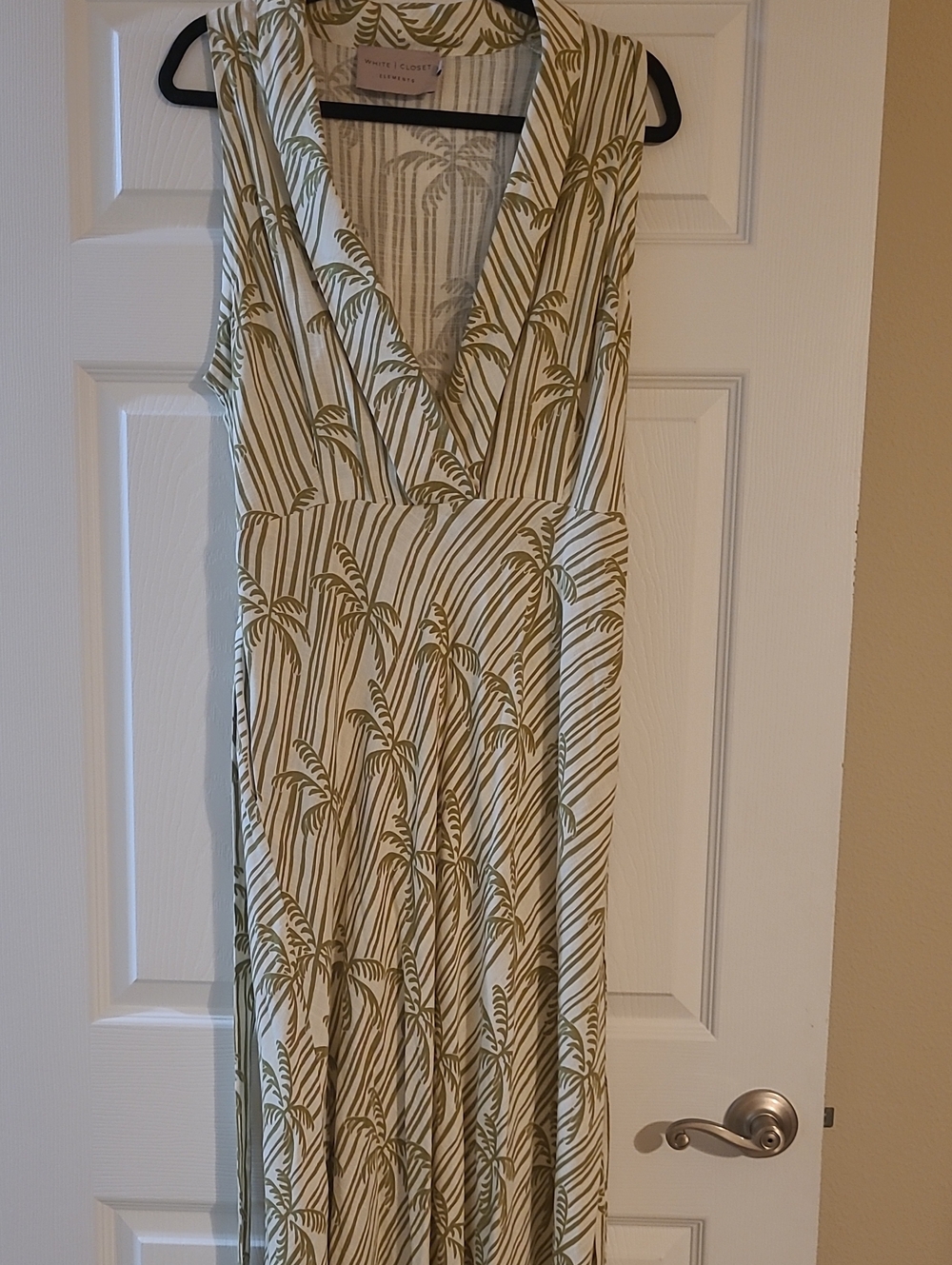 White Closet Olive Palm-Print V-Neck Maxi Dress on Cream